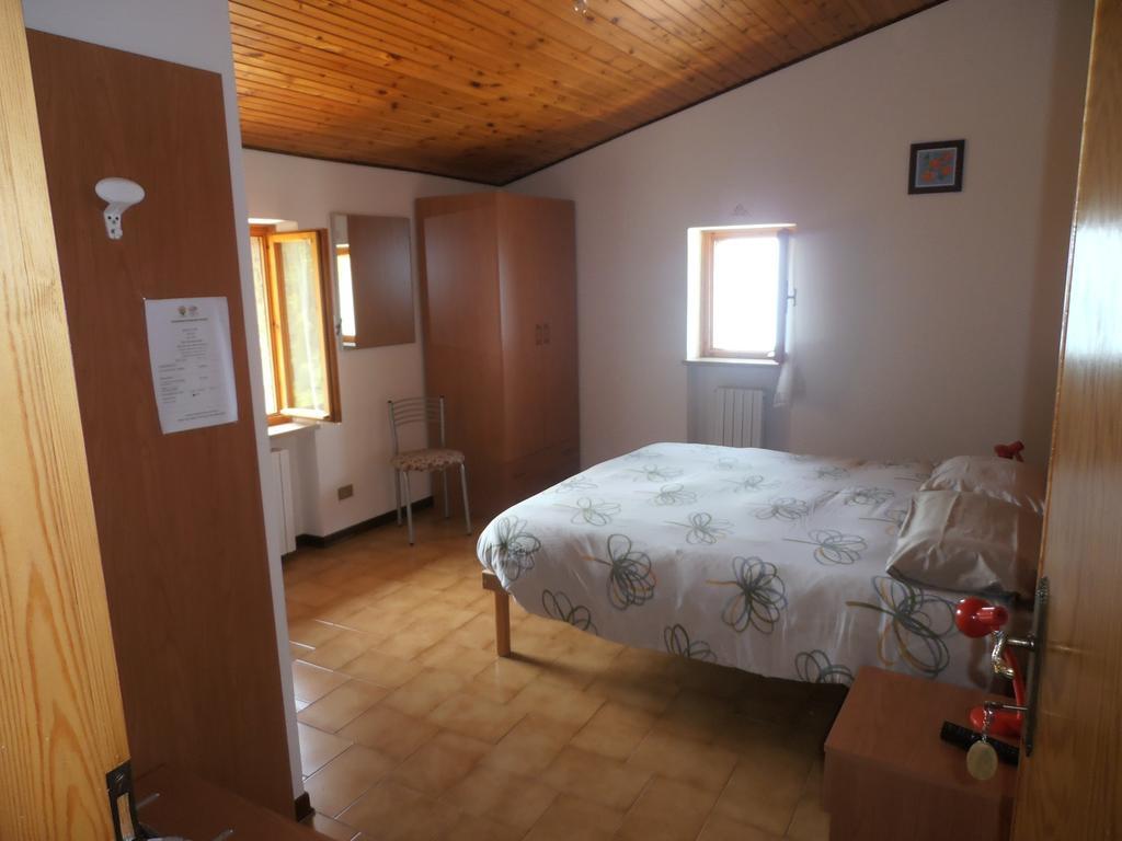 Agriturismo La Part Сан-Дзено-ди-Монтанья Номер фото